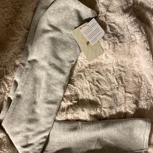 Fabletics Cloud Seamless High-Waisted Pant